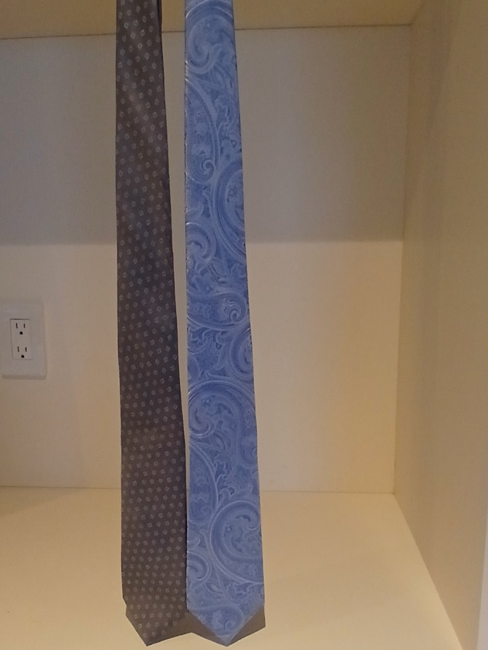 Michael Kors Light Blue Paisley Tie with Gray Dot Tie